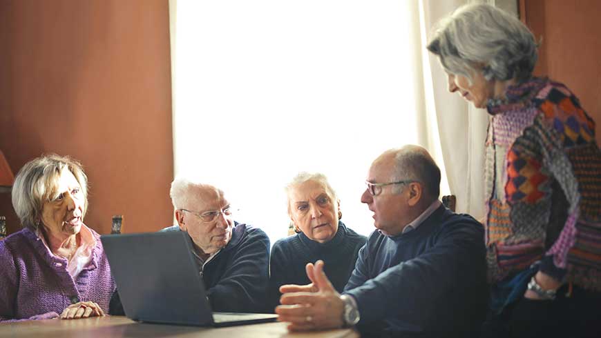 La esperanza no tiene edad: la Iglesia celebra a los abuelos y mayores